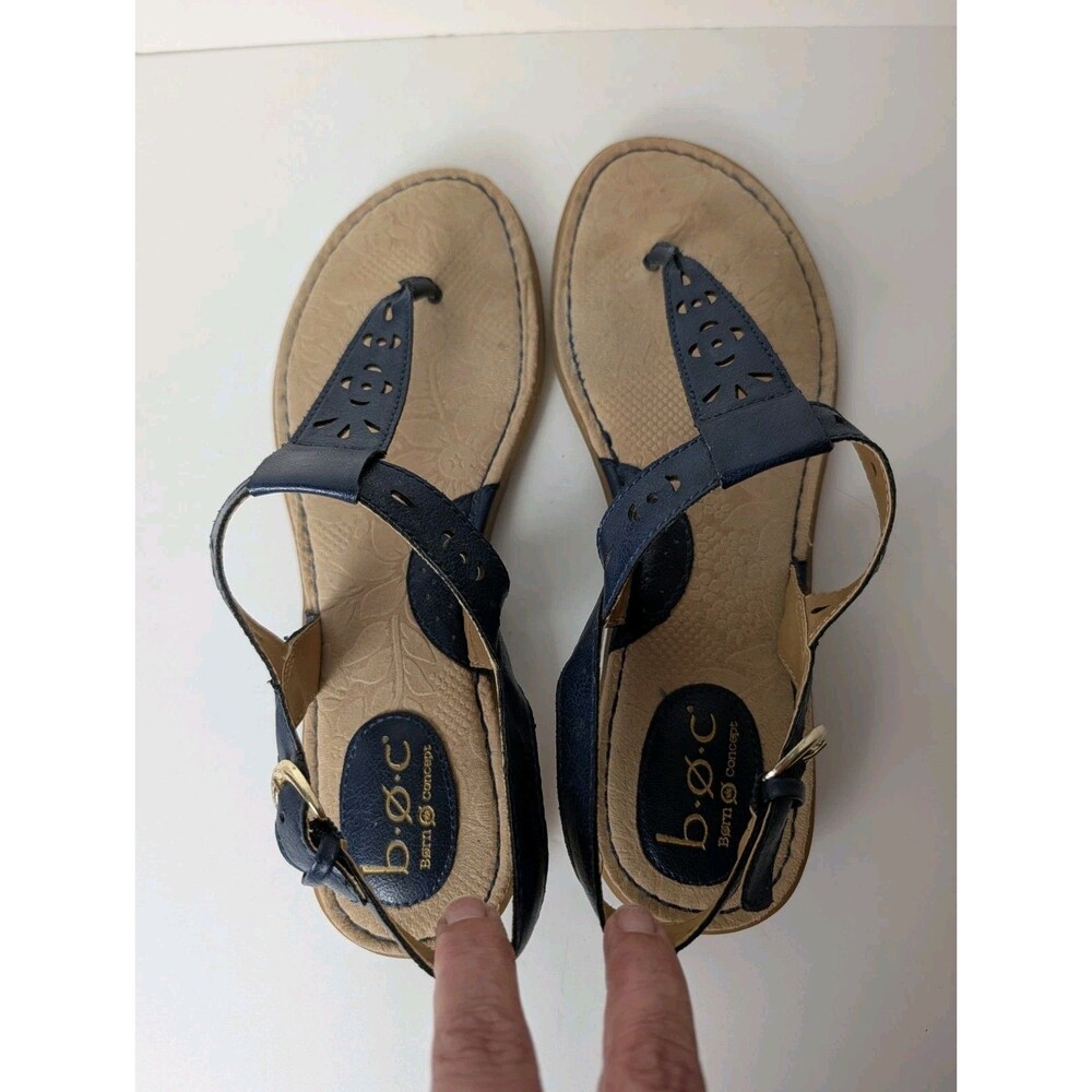 B.O.C. Born Concept Charel Sandals Women Navy Blue Cutout T-Strap Thong Size 10M